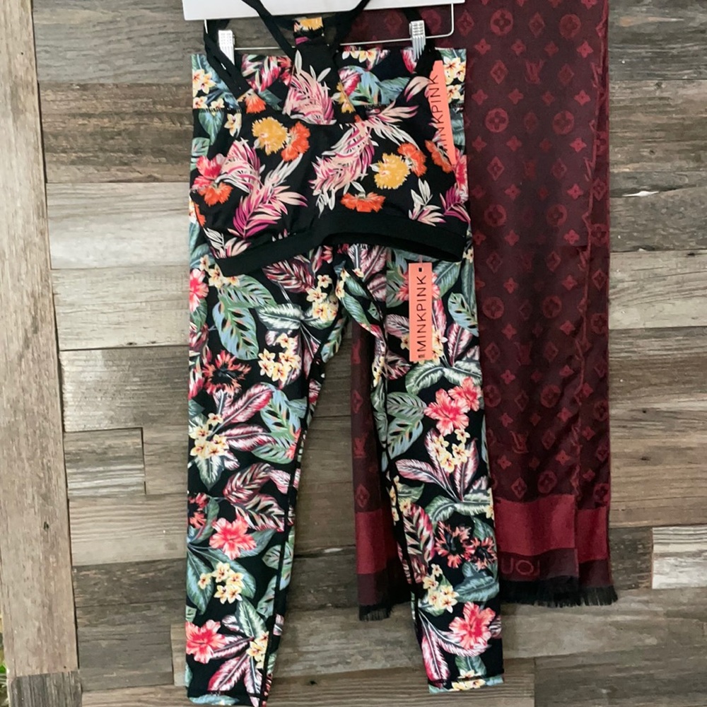 Mink pink work out set
